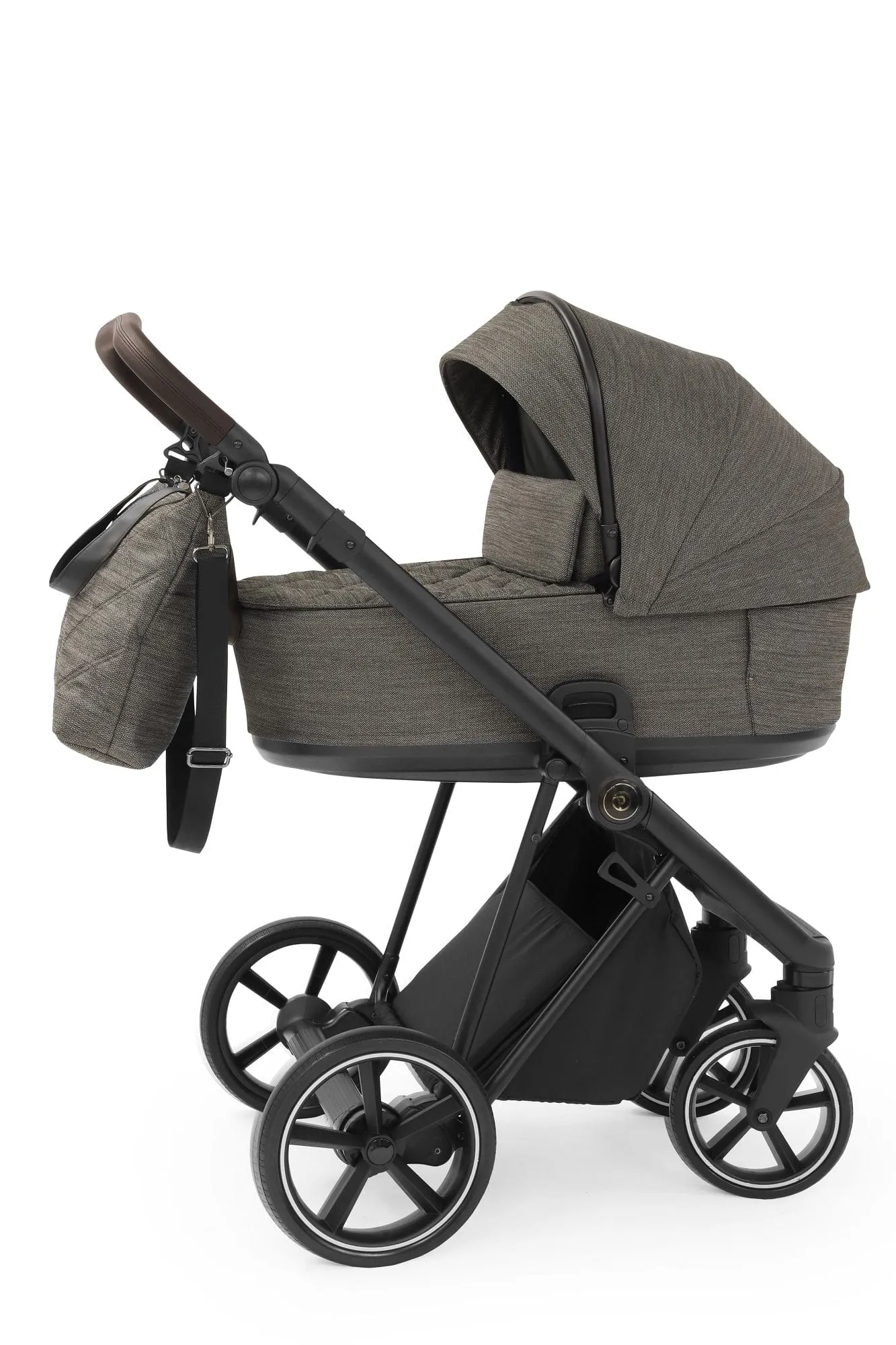 BabyStyle Prestige Vogue Pushchair - Mountain / Black Frame / Brown Leather