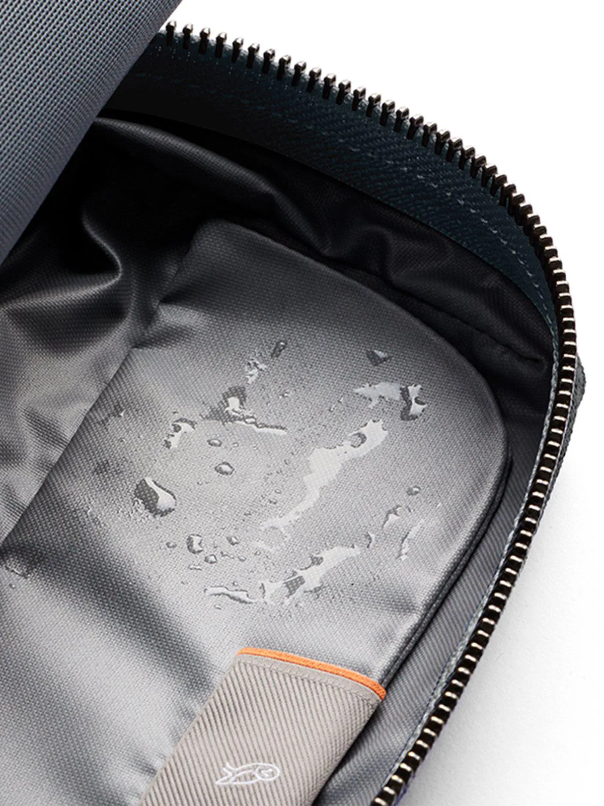 Bellroy Dopp Kit Charcoal